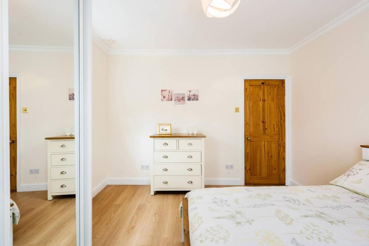 Bikki Apartments - 2 Bedroom 哈罗区 外观 照片